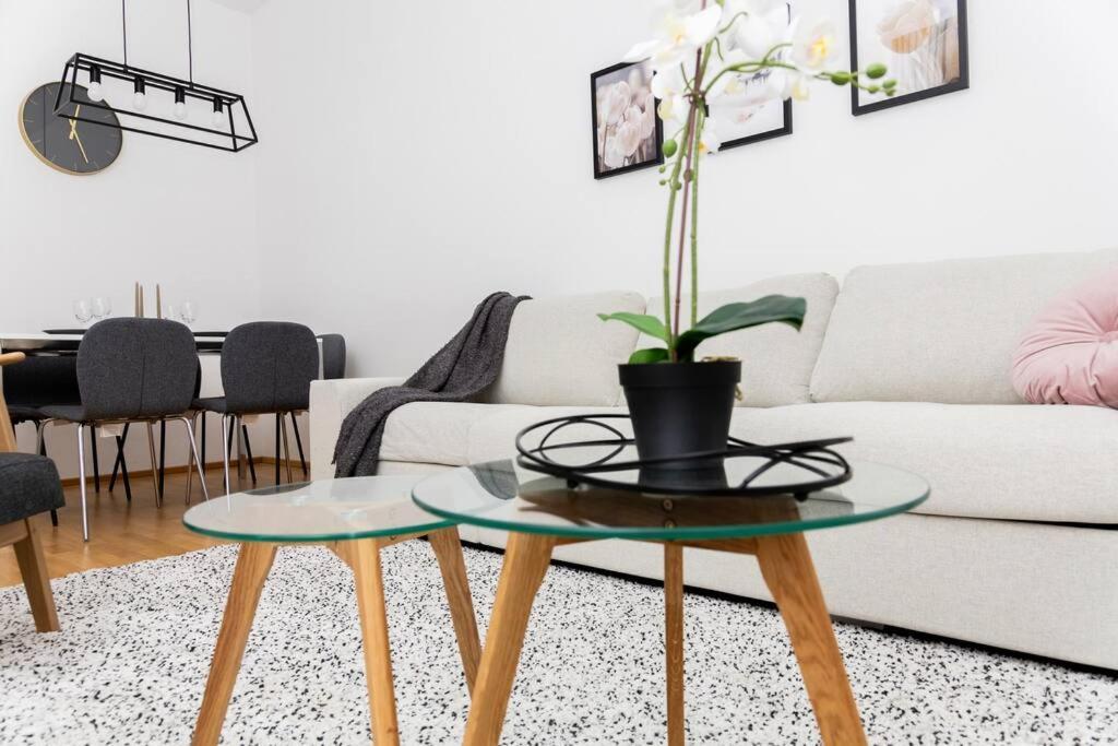Orestaliving - 2Br On The Danube Canal Wien Ngoại thất bức ảnh