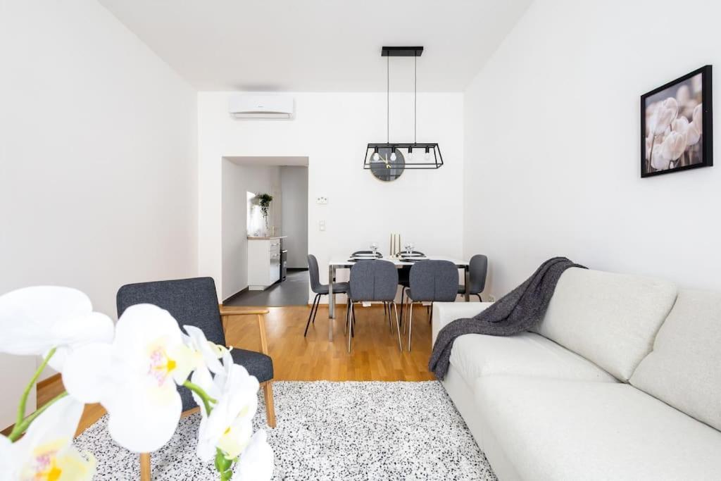 Orestaliving - 2Br On The Danube Canal Wien Ngoại thất bức ảnh